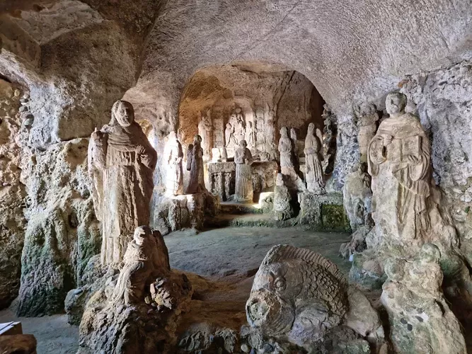 Pizzo – Chiesetta di Piedigrotta “Museo Civico”