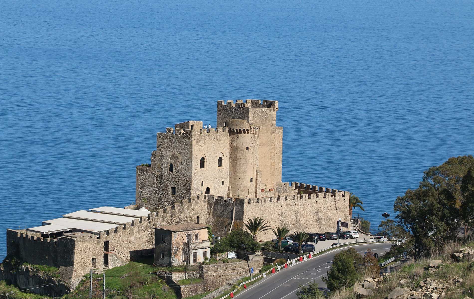 Roseto Capo Spulico – Castello Castrum Petrae Roseti
